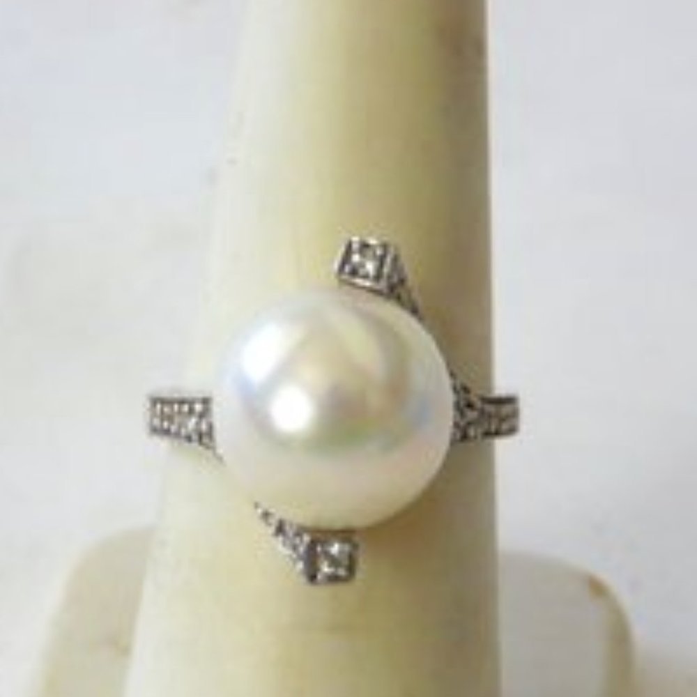 Pearlfection Faux Classic White South Sea Pearl Ring Size 7-1/4"